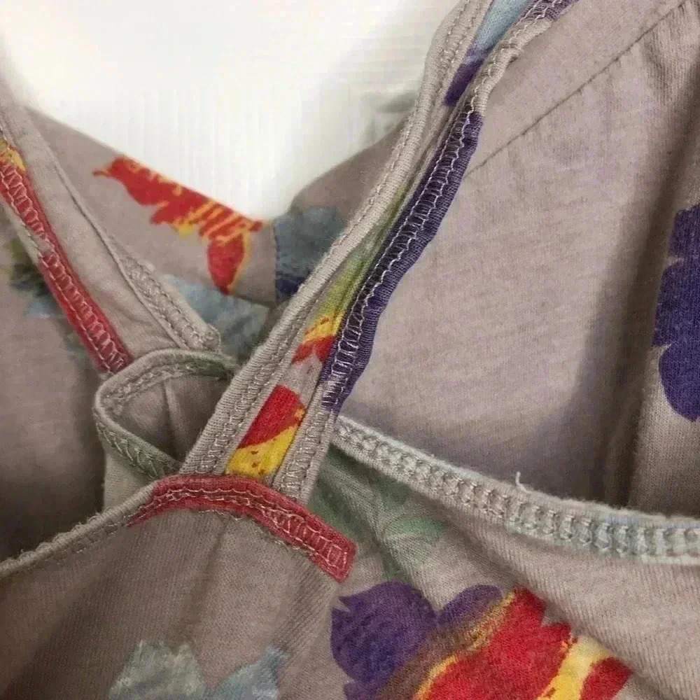 Bluenotes  Floral Tank Top Flowy Size Small - Picture 16 of 16